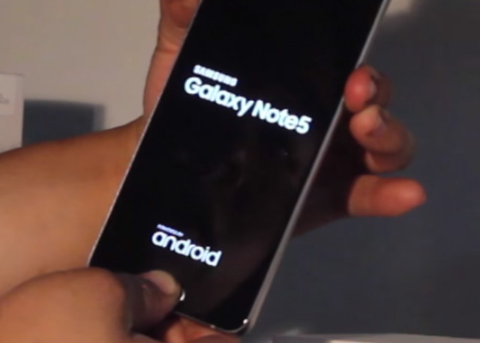 Fix A Samsung Galaxy Note 5 That S Stuck On The Logo During Boot Up Keeps Rebooting