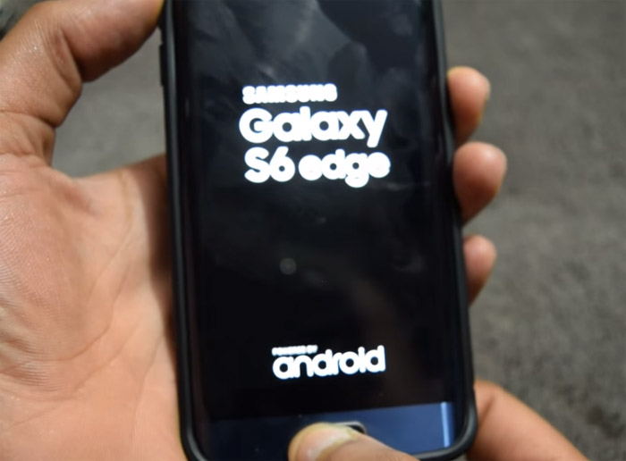 Galaxy-S6-Edge-stuck-on-logo
