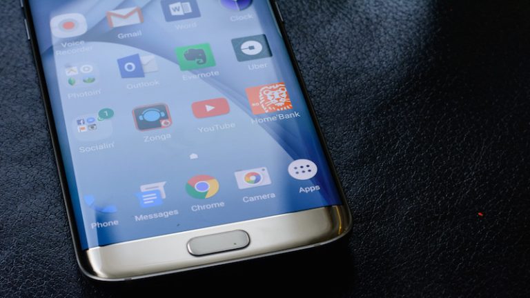 Samsung Galaxy S7 Edge goes to different screens on its own with ghost touches, other system issues