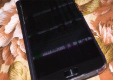 Galaxy S7 Edge screen flickering issue