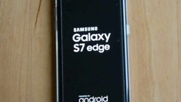 Galaxy S7 Edge rebooting