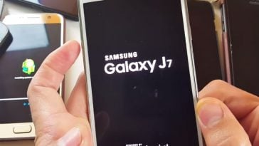 Samsung Galaxy J7 stuck on boot screen