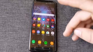Samsung Galaxy S8 Plus keeps restarting