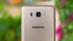 Samsung Galaxy J7 Switches Off Randomly Issue & Other Related Problems