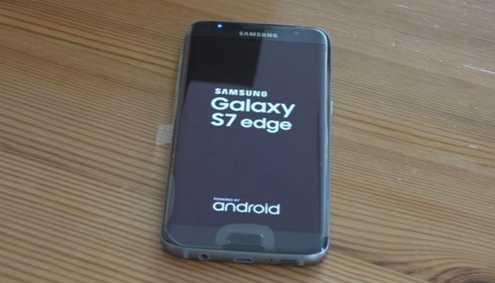 Samsung Galaxy S7 Edge stuck on logo
