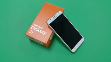 Samsung Galaxy J71
