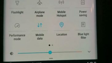 Samsung Galaxy S8 Plus screen flickering