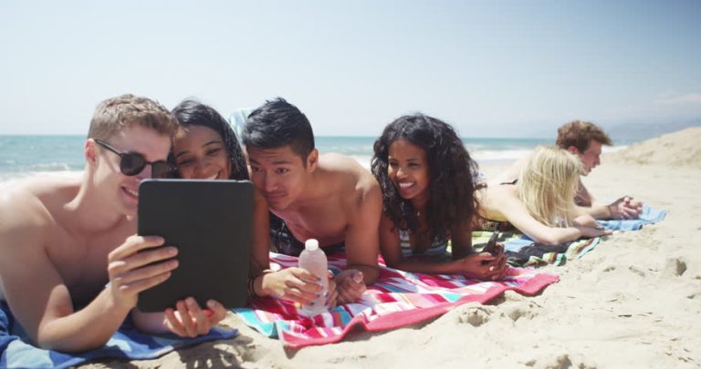 7 Best Tablets For Reading Books in 2025