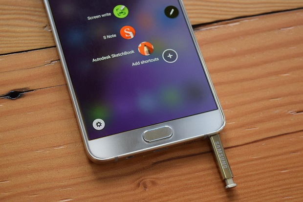 Samsung Galaxy Note 5 Screen Is Green After Getting Wet Issue & Other Related Problems