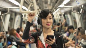 5 Best Headphones For Commuting in 2022