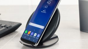 5 Best Wireless Chargers For Moto G6
