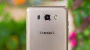 Samsung Galaxy J7 Running Out Of Storage Space Issue & Other related Problems