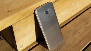 Galaxy S7 keeps rebooting by itself, won’t load operating system normally, other issues