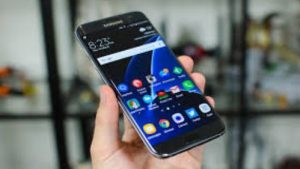 Galaxy S7 edge won’t download apps after installing an update, other issues