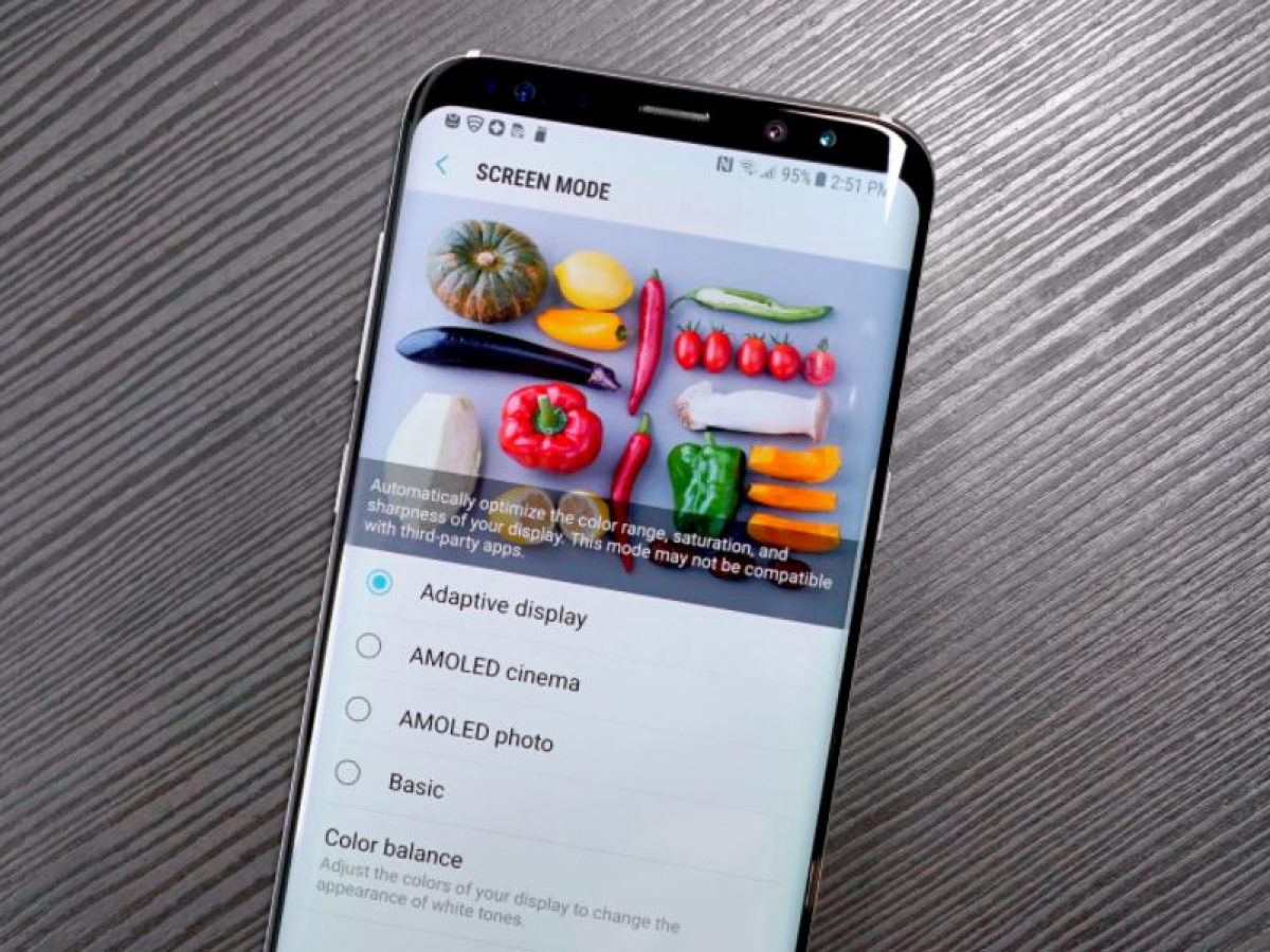 Galaxy S8 Changing Background Color