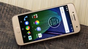 What to do if the screen of your Motorola Moto G5 Plus starts flickering (easy steps)