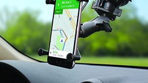 5 Best Car Holder Mounts for Galaxy S9
