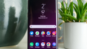 Solved Samsung Galaxy S9 Has Grey Lines On Screen