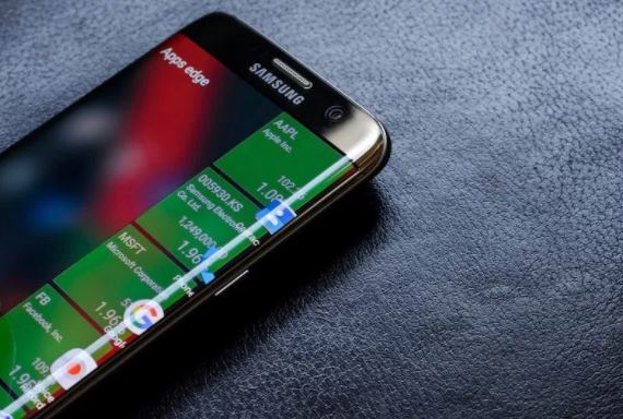 What to do if your Galaxy S7 Edge is stuck on Samsung logo after OTA update