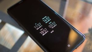 Galaxy S9 clock issues: time on status bar keeps freezing, changes time forward on its own, alarm on clock app won’t go off
