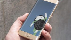 Galaxy S7 edge has black screen with padlock icon and green loading circle after Android Oreo update