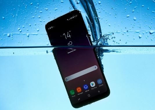How to fix Galaxy S8 moisture detected error, water damaged hardware?
