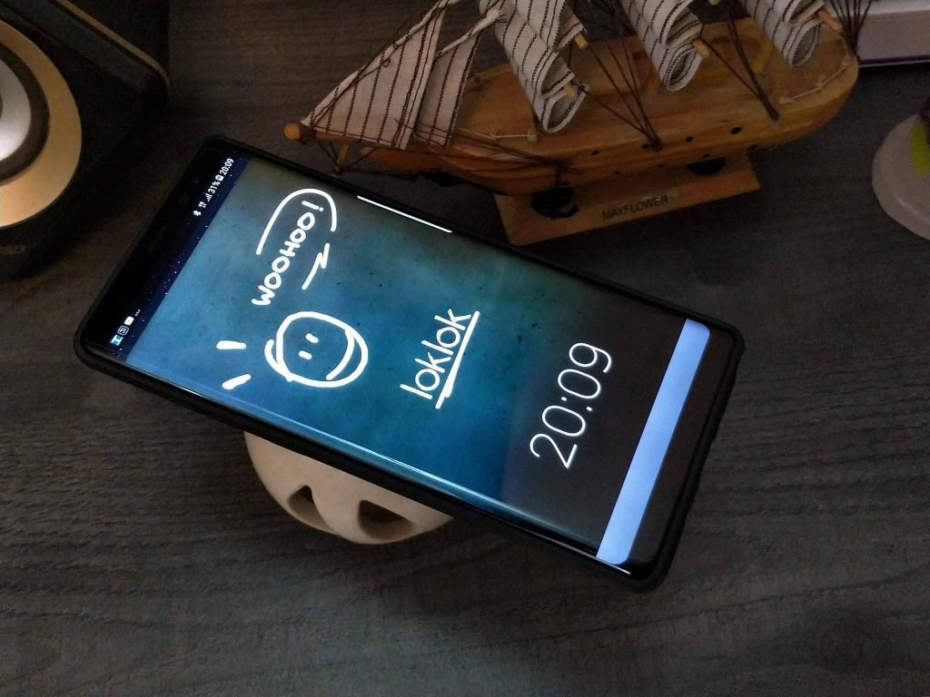 9 Best Android Lock Screen Apps in 2023 – The Droid Guy