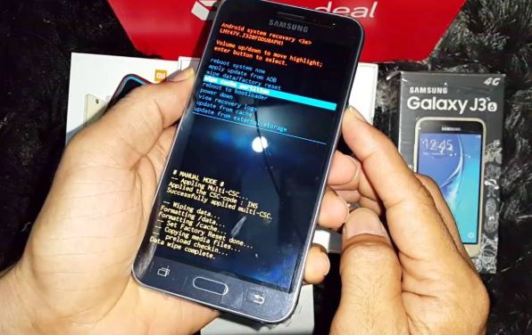 How to fix Galaxy J3 Bluetooth issue: Bluetooth randomly turns off by itself
