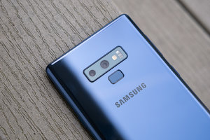 What to do if your new Samsung Galaxy Note 9 starts to keep freezing and lagging?
