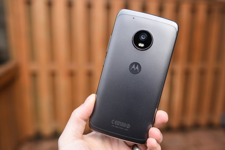 FCC Listing May Have Revealed the Moto Z5 With a 5,000 Mah Battery