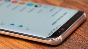 What to do if your Galaxy S8 turns off automatically [troubleshooting guide]