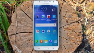 How to screenshot on Samsung Galaxy J7
