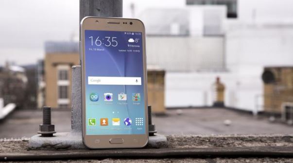 What to do if Galaxy J5 got water damaged and screen stays black