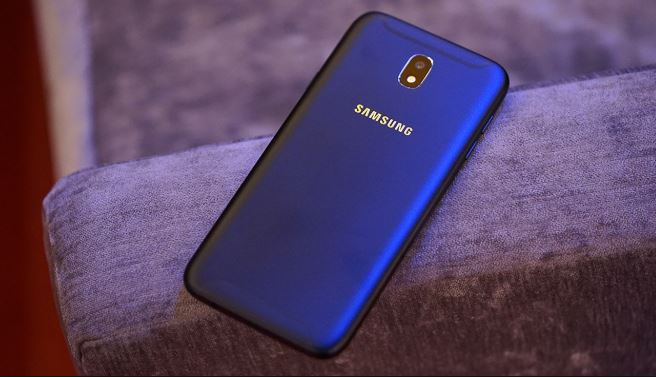 What to do if Galaxy J5 Pro screen stays black (but camera app is working)