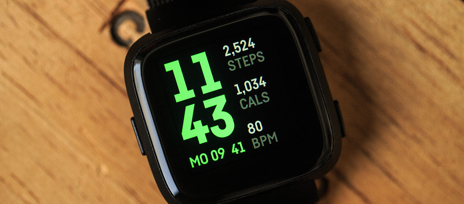 how do you turn off your fitbit versa