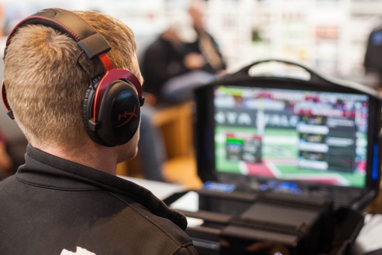 Headphones Under $50 in 2019 - Panasonic ErgoFit