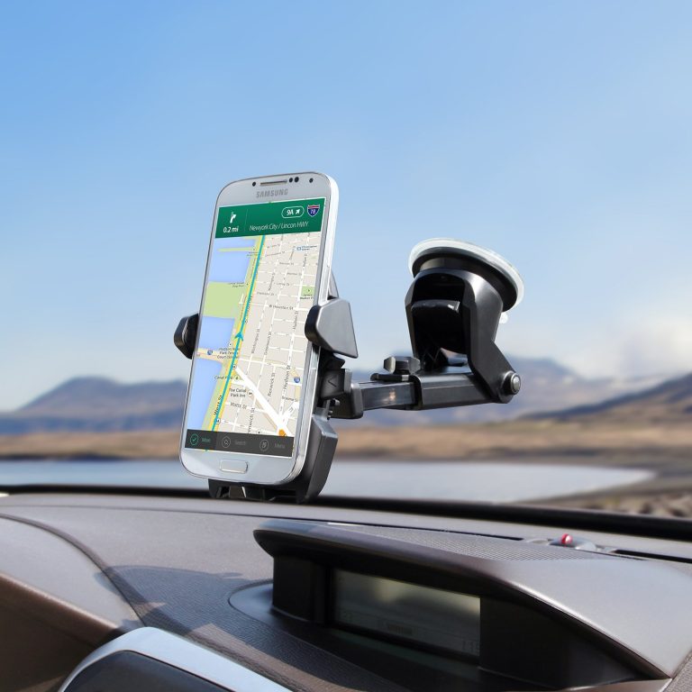 5 Best Phone Holders for a Car in 2024