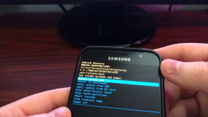 How To Do The Samsung Galaxy S7 Hard Reset