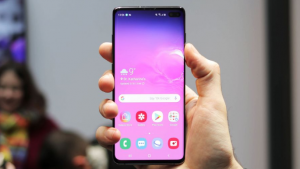 What to do if Galaxy S10 can’t receive texts from an iPhone