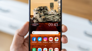 How to fix Twitter keeps crashing on Galaxy S10 | Troubleshoot Twitter has stopped error