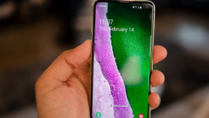 What to do if Galaxy S10 Gallery app keeps freezing | fix for Gallery app crashing issue