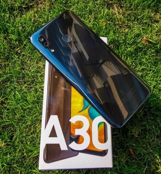 How To Fix The Samsung Galaxy A30 Black Screen of Death Issue