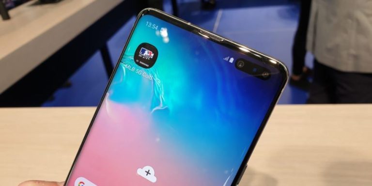 How to fix Galaxy S10 5G Gallery not working | Gallery keeps crashing