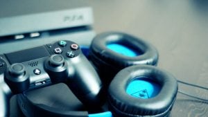 How To Fix The PS4 Randomly Turns Off Issue Easy Fix