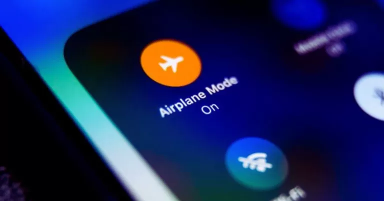 Fix Airplane Mode Stuck on Samsung Without Losing Your Data (8 Methods, Settings + More)