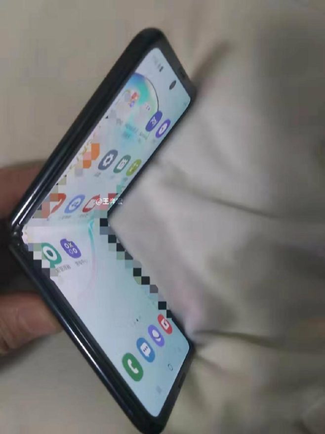 Samsung Galaxy Fold 2 Will Have a Glass Cover on the Display to Avoid Scratches