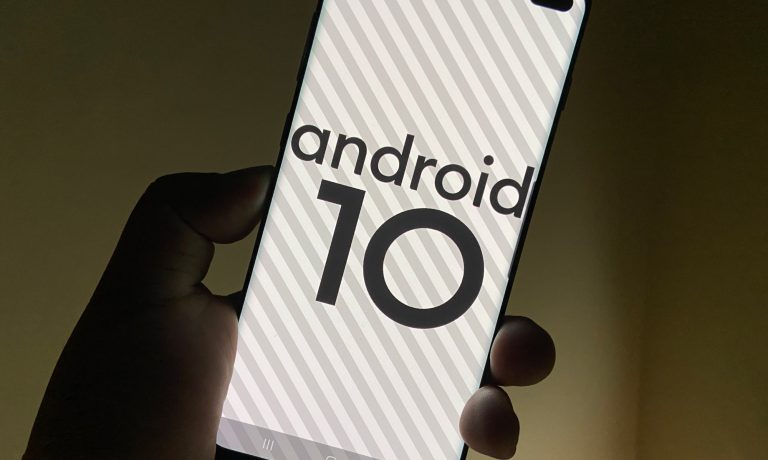Galaxy S10 stuck on black screen after Android 10 update