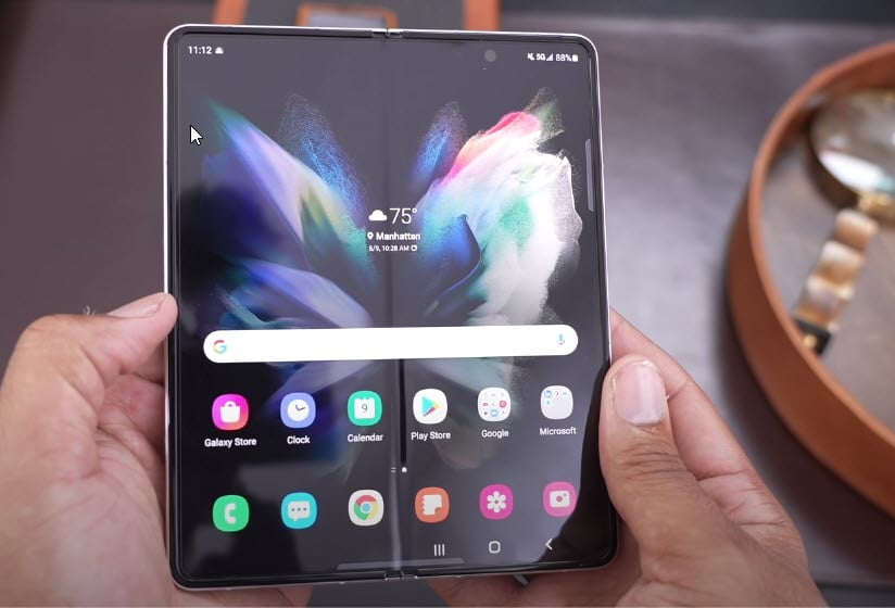Check battery draining apps on your Samsung Galaxy Z Fold 3