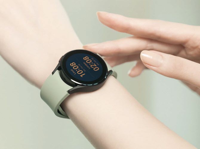 Edit or add quick messages on your Galaxy Watch