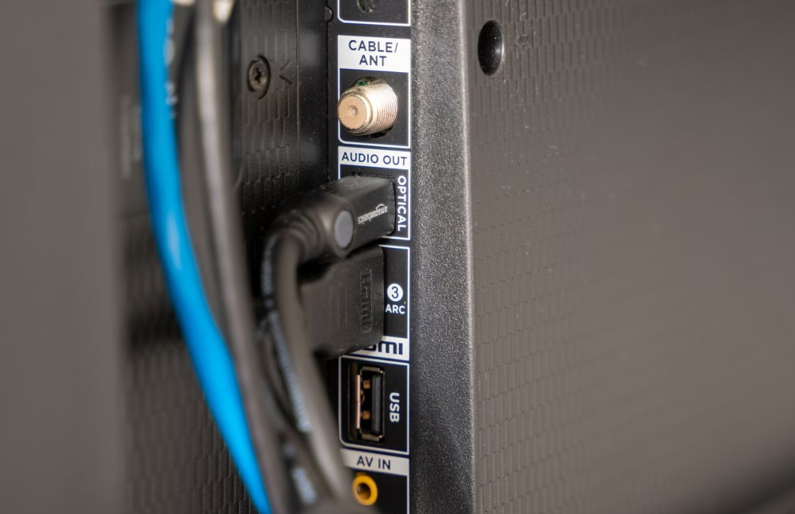 How To Fix Samsung TV keeps Turning On and Off